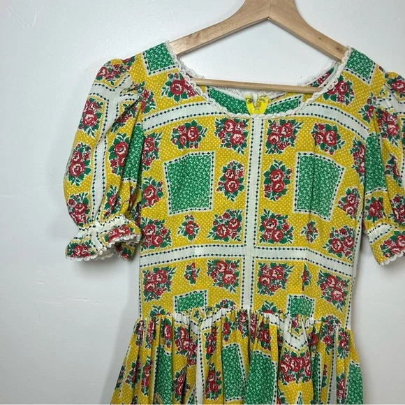 Vintage cottage core rose print dress - Picture 4 of 4